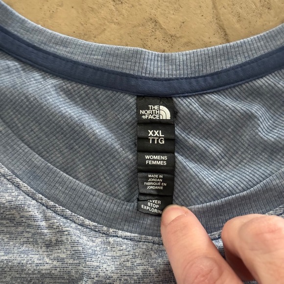 The North Face Women's XXL Short Sleeve Performance Shirts Lot of 2 Blue Black - Picture 8 of 13